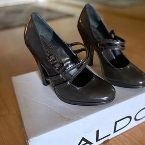 Women’s Aldo shoes